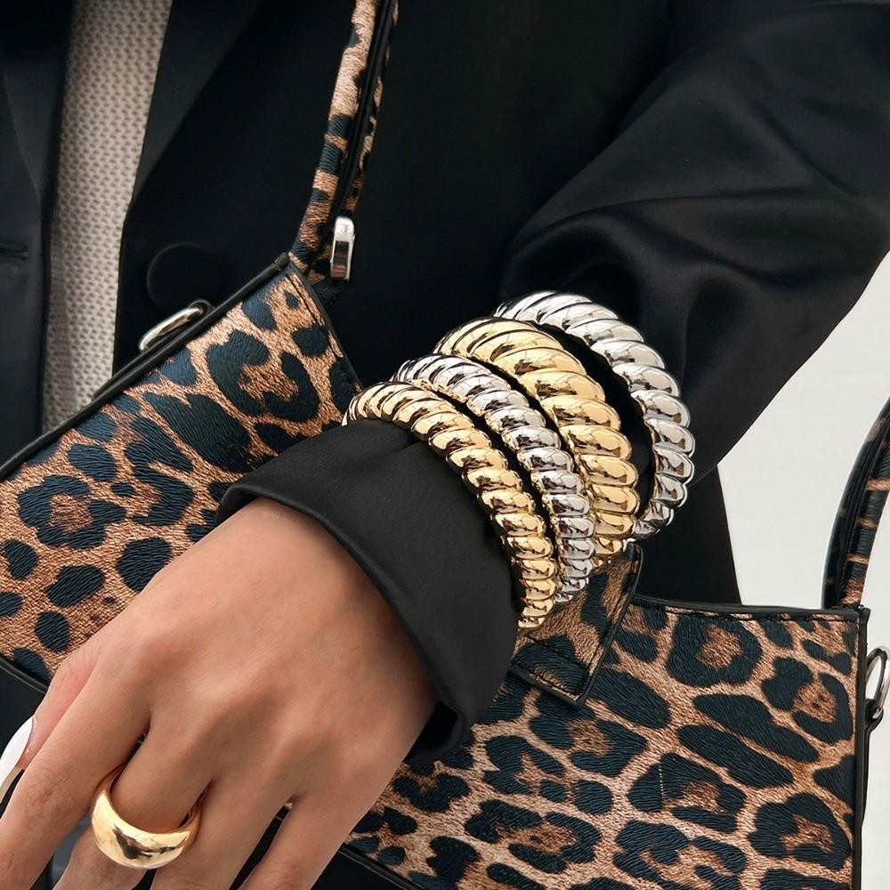 Thick Retro Spring Bracelet Metal Women's Hand Bracelet Creative Thread Texture Bangle  Couple