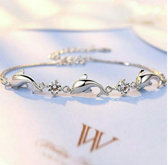 Women's Best Friend Dolphin Bracelet - Geometric Patchwork, European & American Style, High-End Simple Design