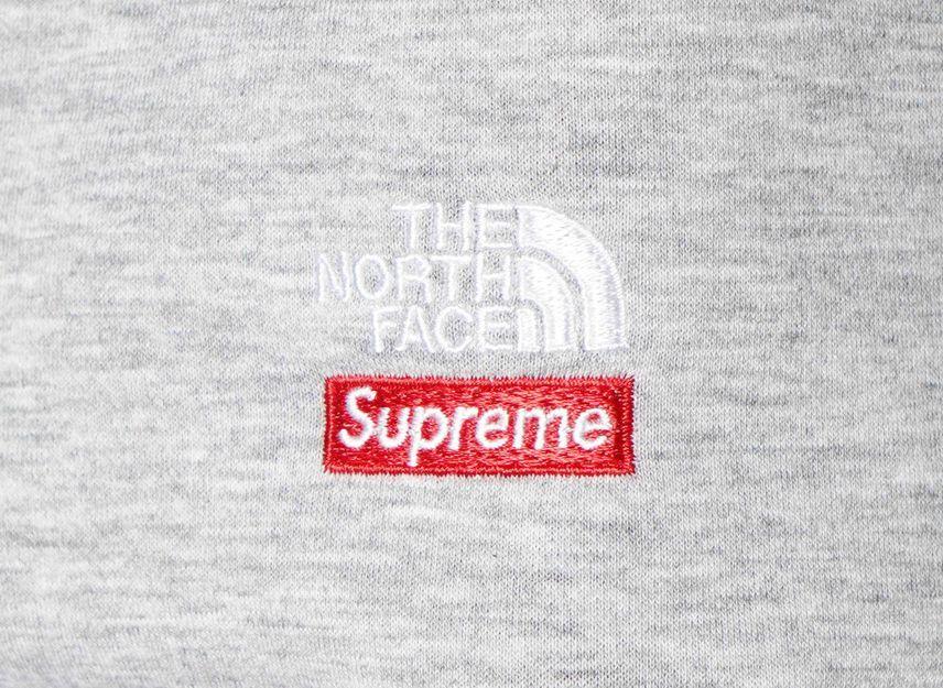 NY52400I/NF0A88FPDY Supreme The North Face Down Filled Zip Up Hooded Sweatshirt