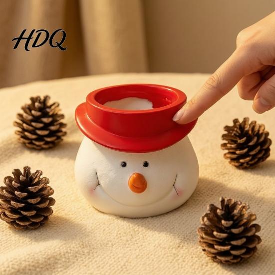 Durable Resin Planter Cute Santa Claus Flowerpot Decorative Christmas Desktop Creative Craft Planter Hand Painted Container for Indoor Home