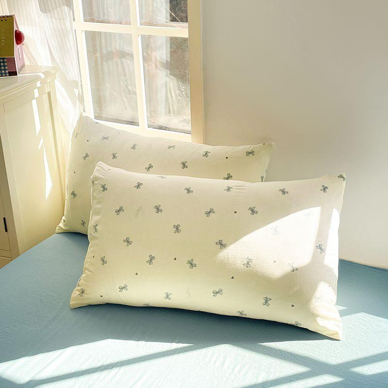 Ins Korean style bow knitted double-layer yarn soft four piece set, washed cotton quilt set, dormitory bed single three piece