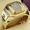 Klassischer Dominanter Goldfarbener Herrenring mit Zirkonia-Steinen besetzt Ehering Punk Schmuck