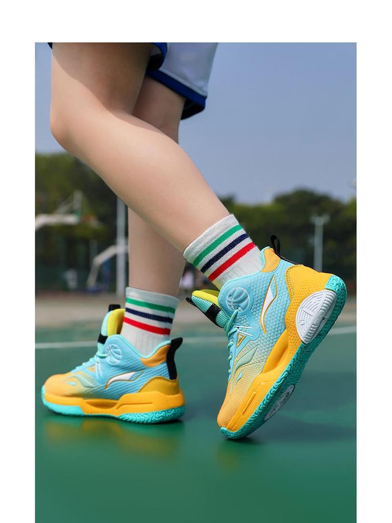 Atmungsaktive Mesh-Jungen-Basketballschuhe Frühjahr/Herbst 2026: Rutschfeste Sportschuhe für mittelgroße bis große Kinder