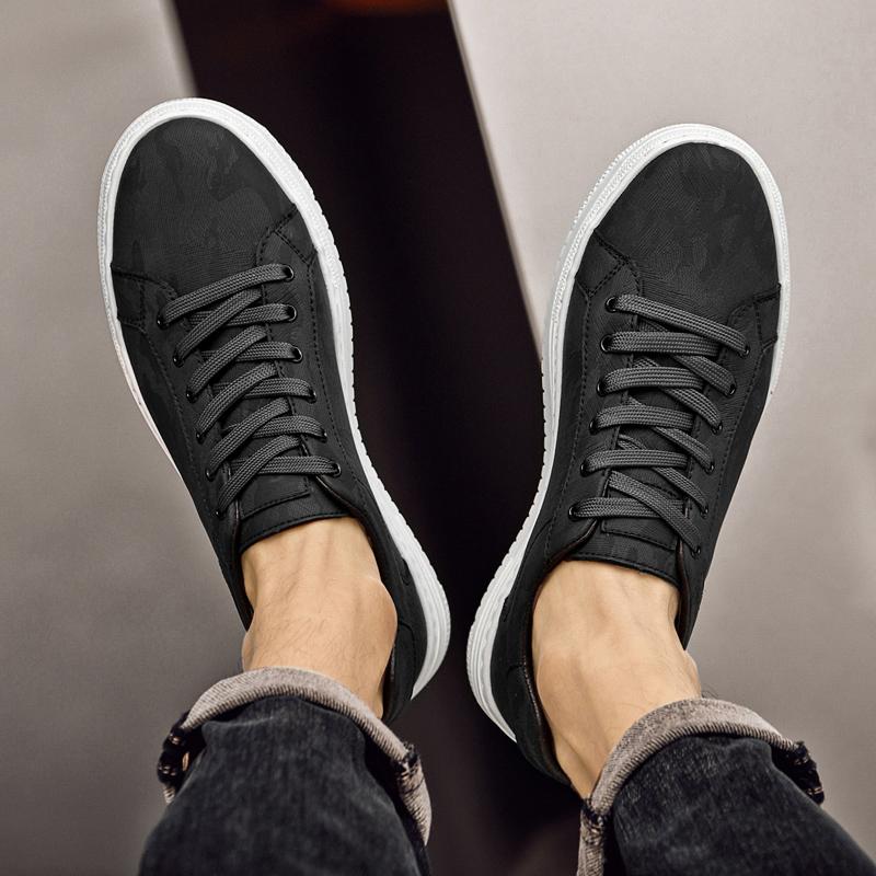 Fashion Men's Solid-Color Striped Casual Shoe For Autumn And Winter Breathable Flat Shoe Soft-Soled  Versatile And Durable Driving Shoes