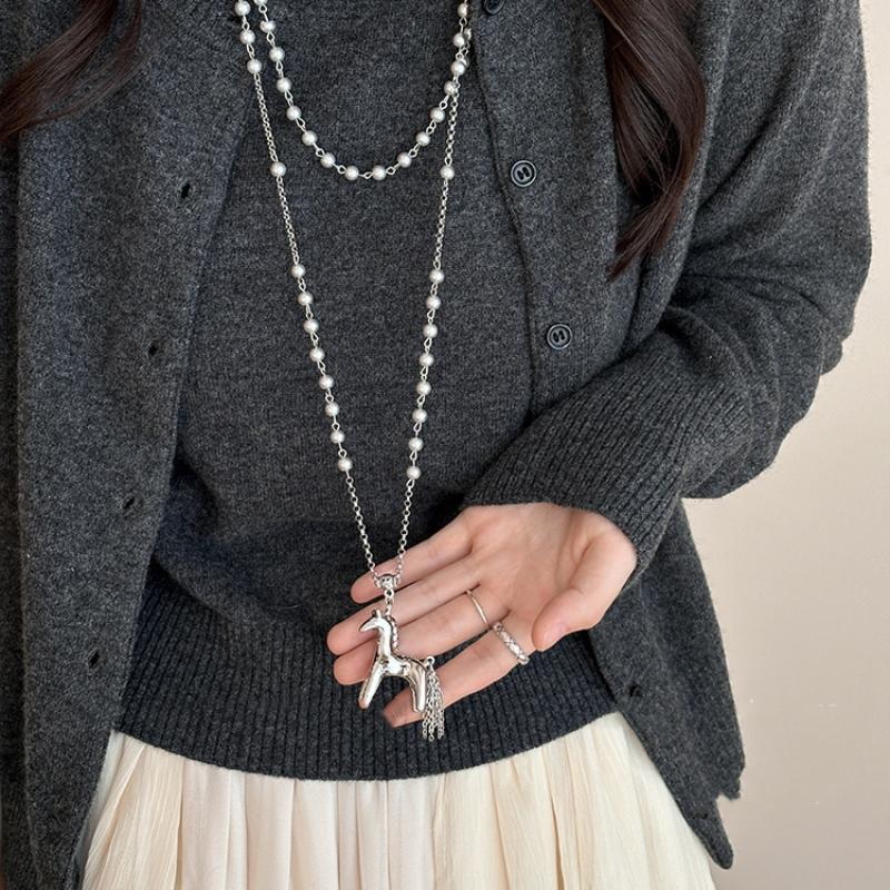 

Fashion Korean Version Pearl Pony Pendant Necklace For Women Girls Vintage Exquisite Horse Necklace Jewelry Accessories Gifts A2