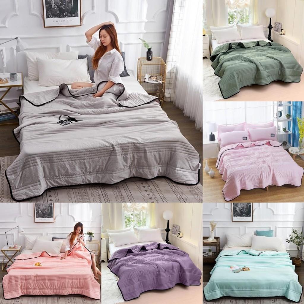Modern Minimalist Cooling Blanket With Active Dyeing Fabric For Summer Use