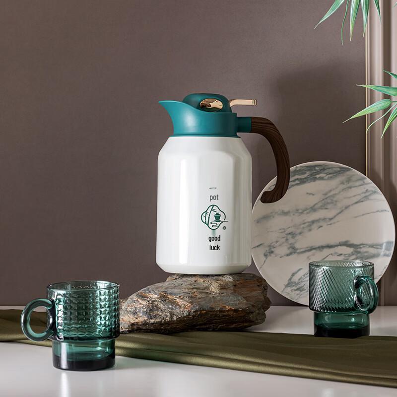 VENES Fichi FC607T Thermal Carafe and Glass Set