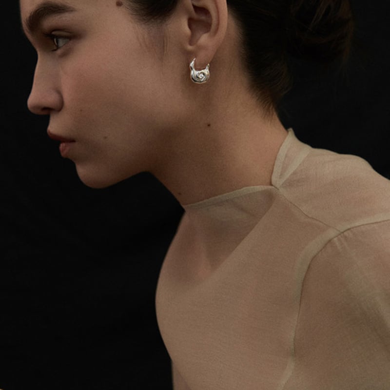 BORNETE COLLECTION_DE LOVER_Flat heart earring