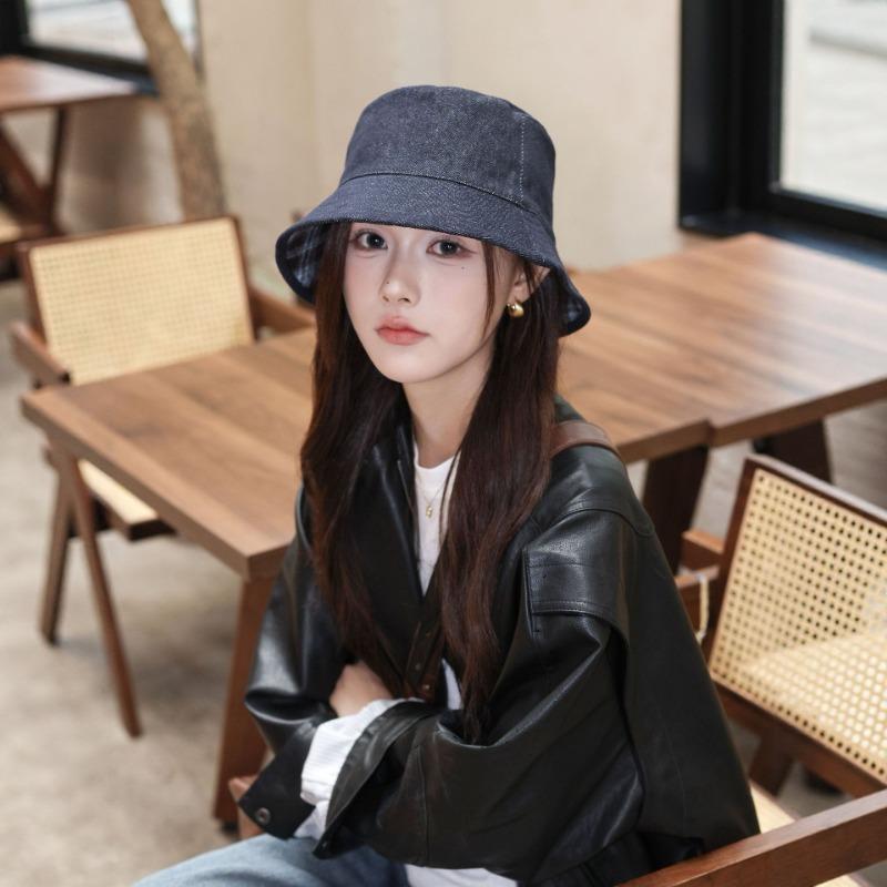 25 early autumn new double-sided can wear denim bucket hat women's high-end sense large grid show face small hat tide