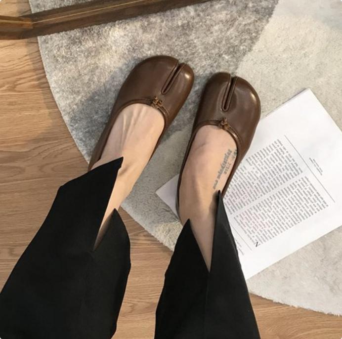 Fashion Tabi Ninja Shoes Woman Microfiber Leather Comfy Flats Split Toe Slippers Soft Bottom Loafers Brief Ladies Trotter Moccasins 2025