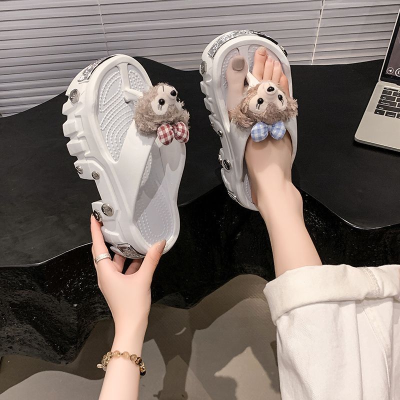 Versatile Heightening Thick Bottom Stepping On Shit Feeling Cool Slippers Women's 2025 Summer New Fashionable and Cute Flip-flops Women's Outer Wear
