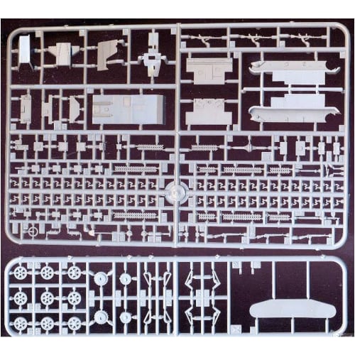 IBG 1/72 British Universal Carrier Boys Anti-Tank Rifle Mounted Plastic Model Kit PB72026