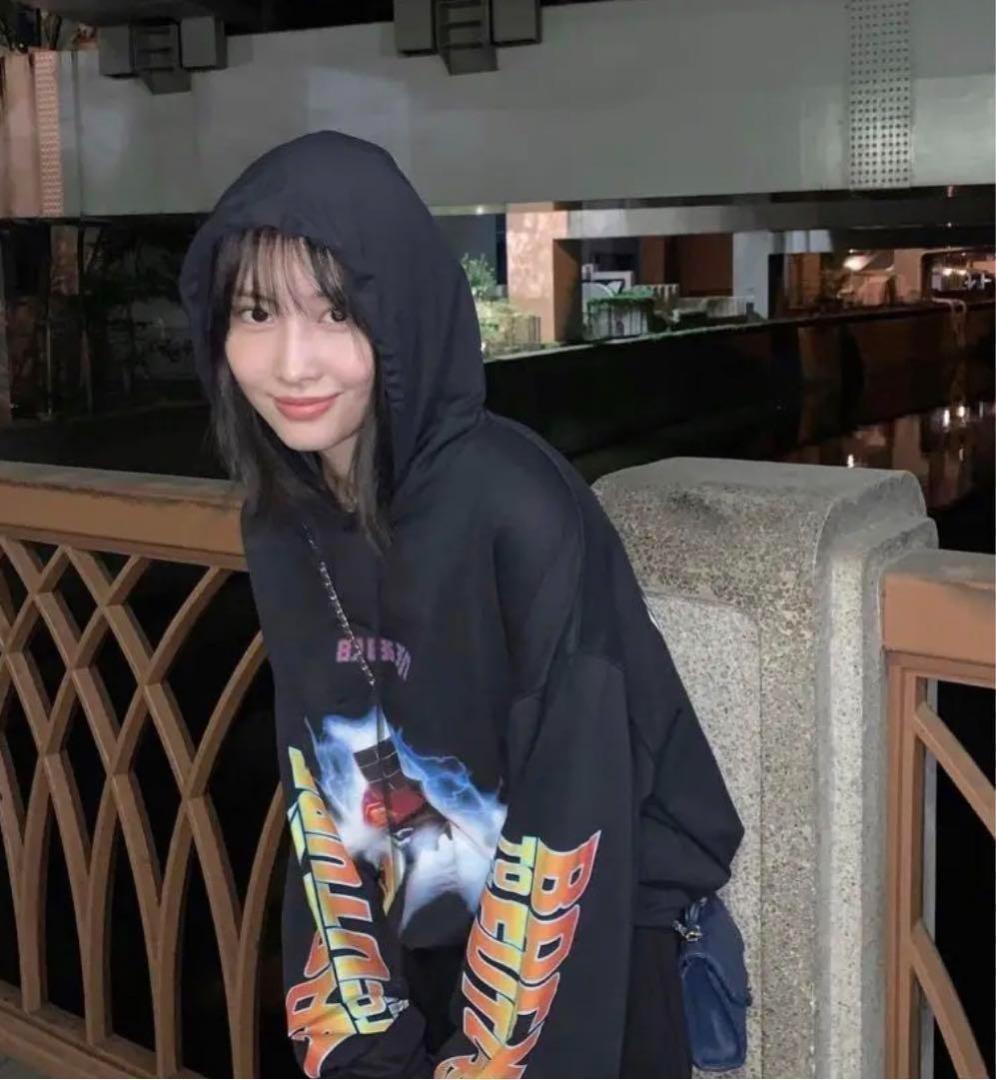 

[USED] Size L worn by TWICE Momo in 22SS VTMNTS Back to the