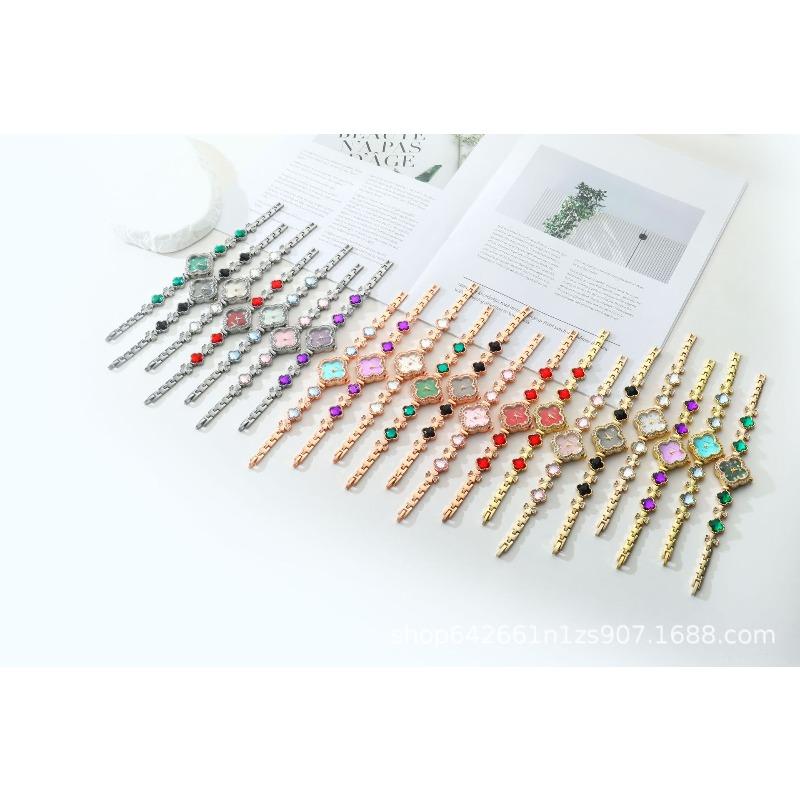 Fashionable temperament, light luxury, diamond studded bracelet, women's quartz watch, clover shaped wristwatch