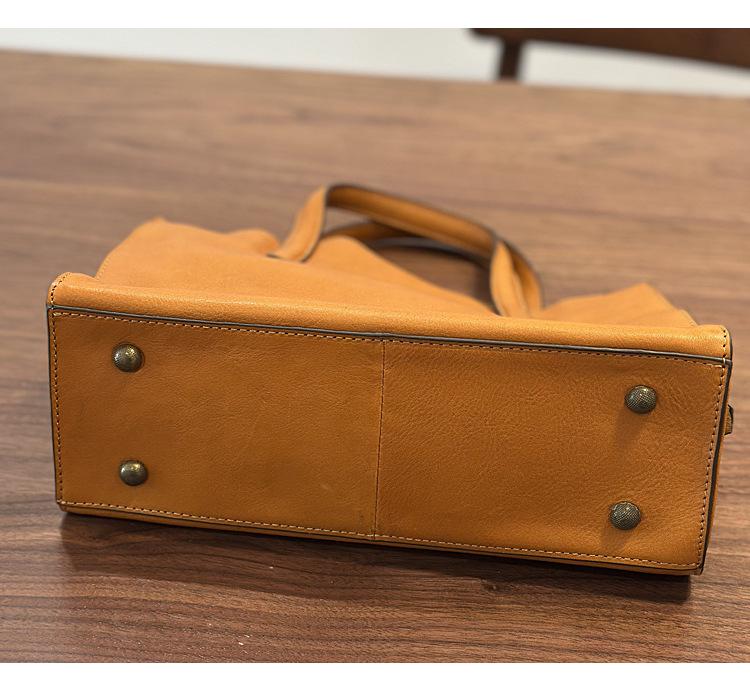 2025 Spring Casual Women's Genuine Leather Tote: Versatile Cowhide Shoulder/Crossbody Handbag