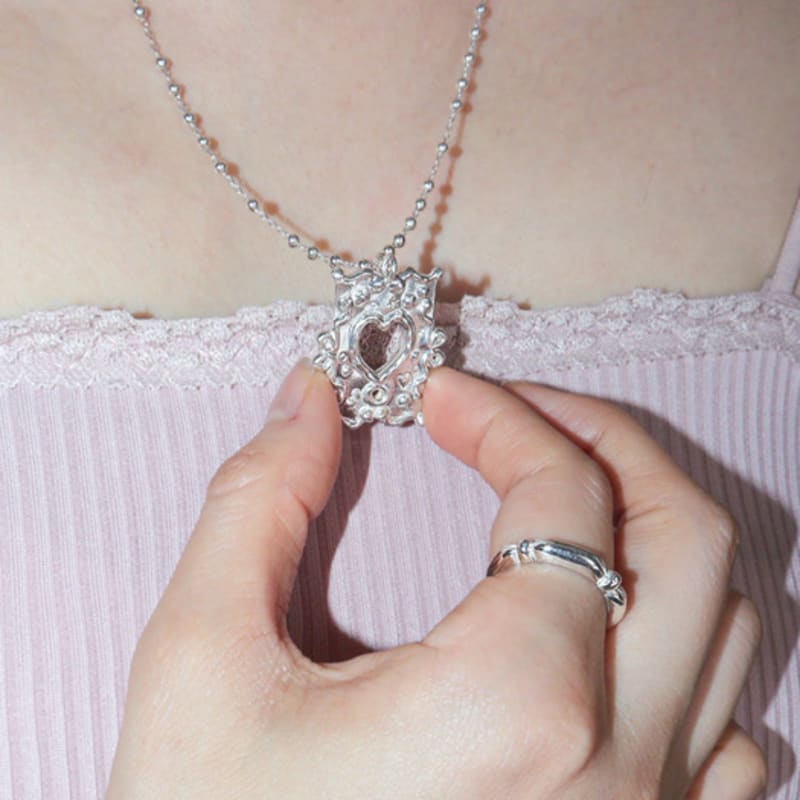 LOASI Melted Heart Frame Necklace
