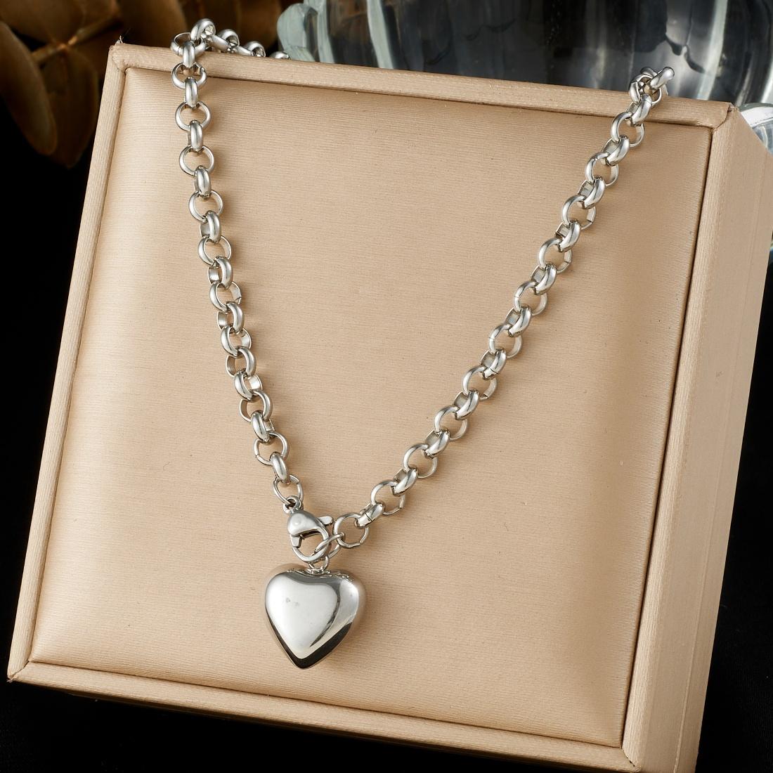 

316L Stainless Steel Love Heart Pendant Necklace For Women Girl Trendy Fashion New Collarbone Chain Jewelry Party Gift