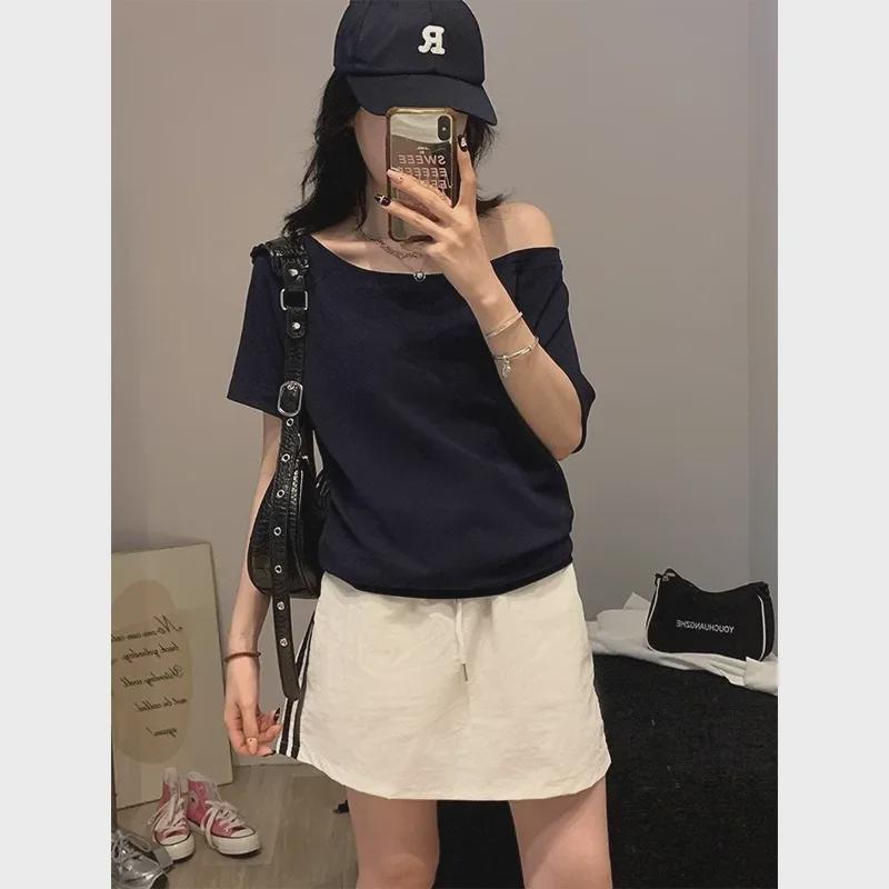 Women's 2025 Summer Off-Shoulder White T-Shirt - Solid, Short-Sleeved, Loose-Fit, Slimming Design