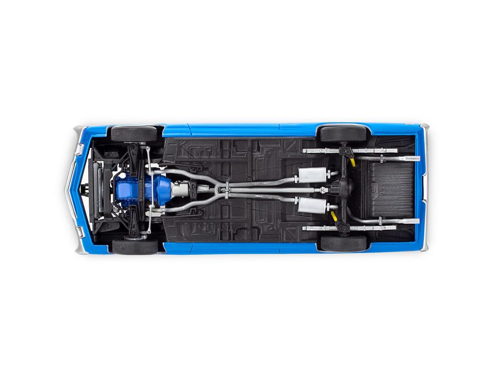 America Revell 70 Ford Torino Cobra Plastic Model 14534 1/25