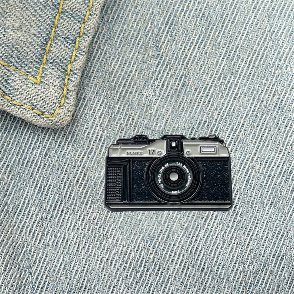 Film Camera Shape Brooch Elegant Clothing Jewelry Fashion Accessories Suitable for Fashion Women and Girl Present