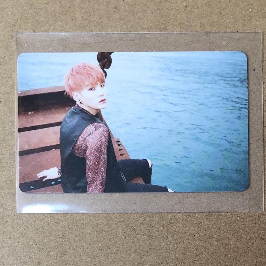 [USED] BTS MERCH BOX 10 Photocards