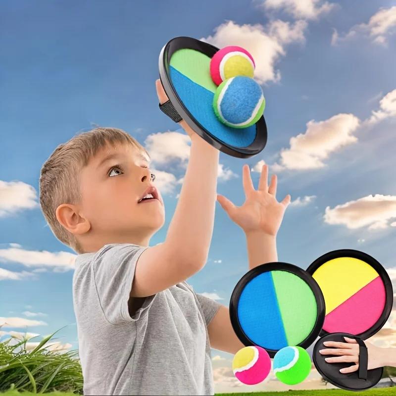 2 pcs discs with1 soft ball Kids Sticky Ball Game Set, 19cm Mixed Color Plastic Fly Disc with Suction Cup