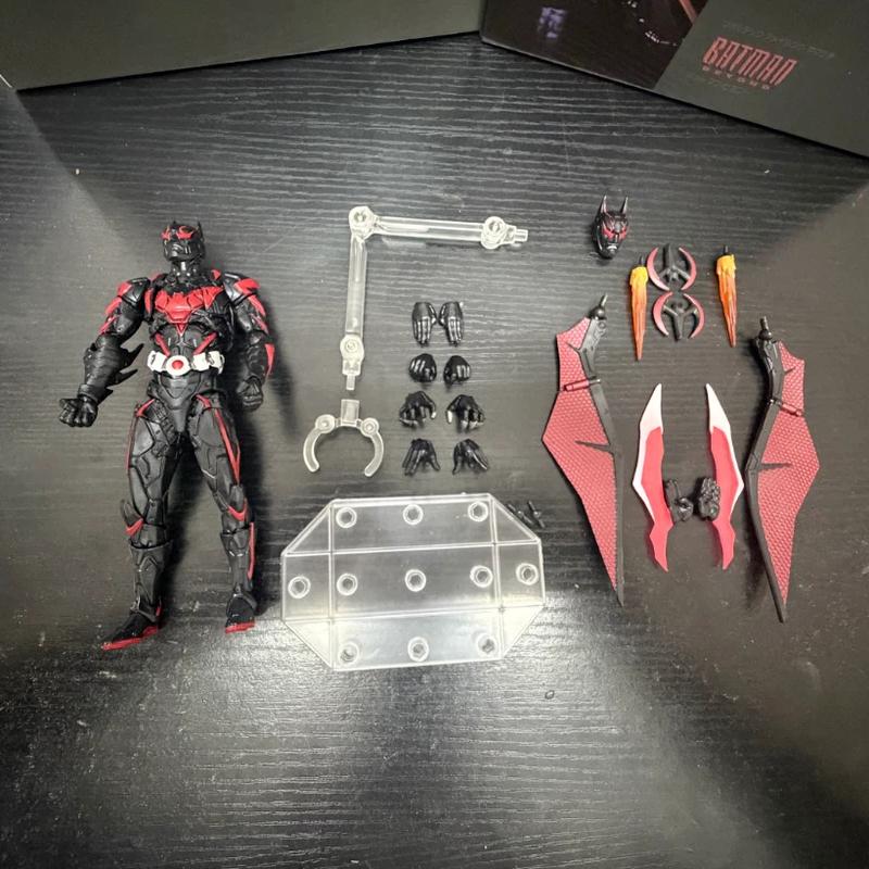 New Future Bat Amazing Yamaguchi Red And Black Color Scheme Movable Wings Puppet Anime Action Figures Model