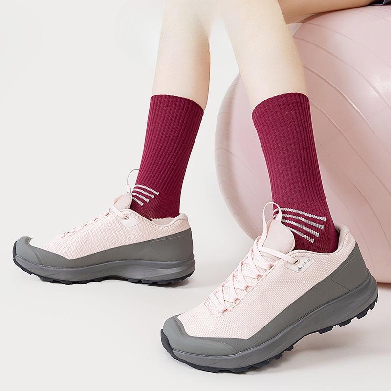 Women's Long Tight-fitting Sports Socks, Yoga Running Socks, Boneless Breathable, Antibacterial and Deodorizing Mid-calf Socks, Cycling Socks