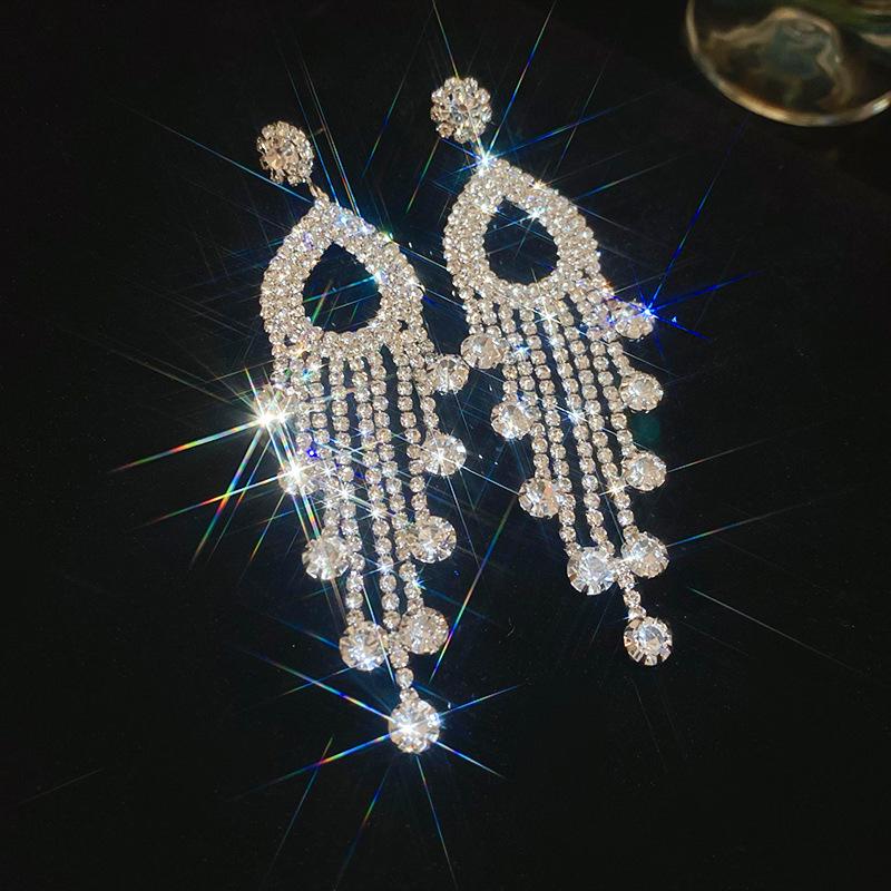 

Шикарные европейские и американские серьги с кисточками - Звездный стиль, Высококлассный и Драматичный дизайн