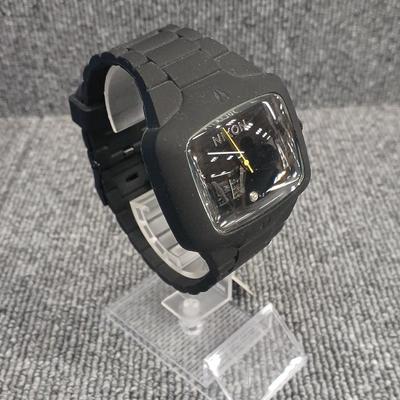 Used NIXON A136-000-00 Quartz Analog Watch