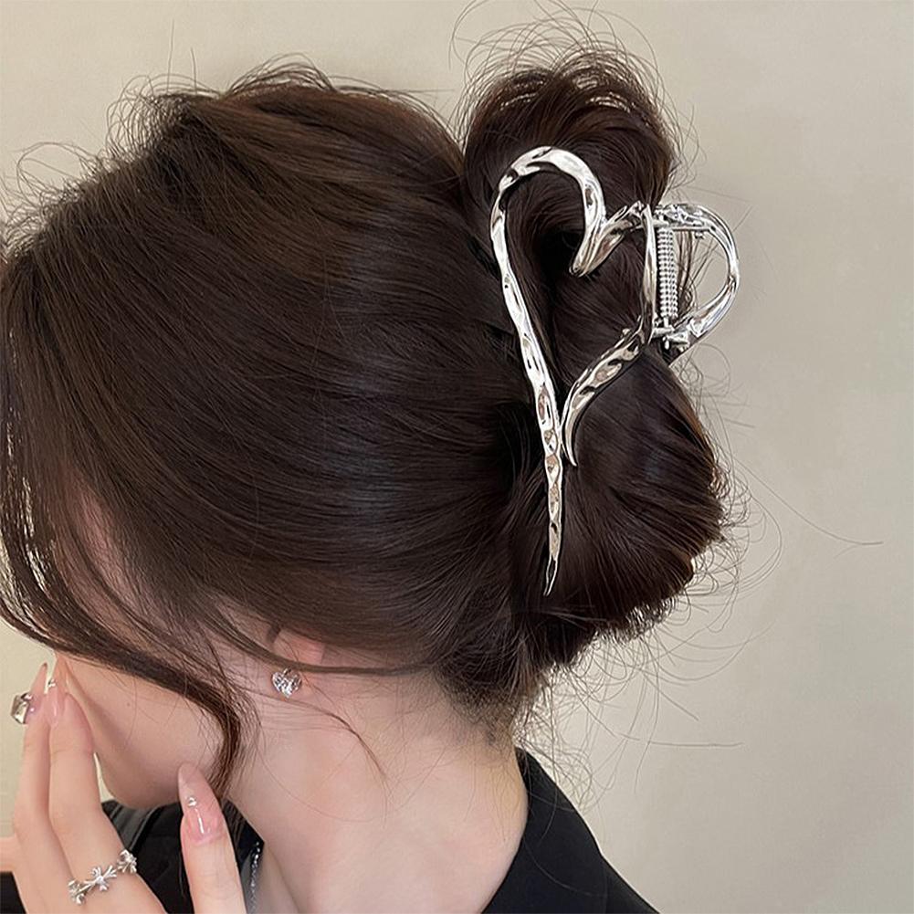 Alloy Heart Elegant Hair Claw Clip Non Slip Large Shark Clip Fashion Women Daily Hair Accessories