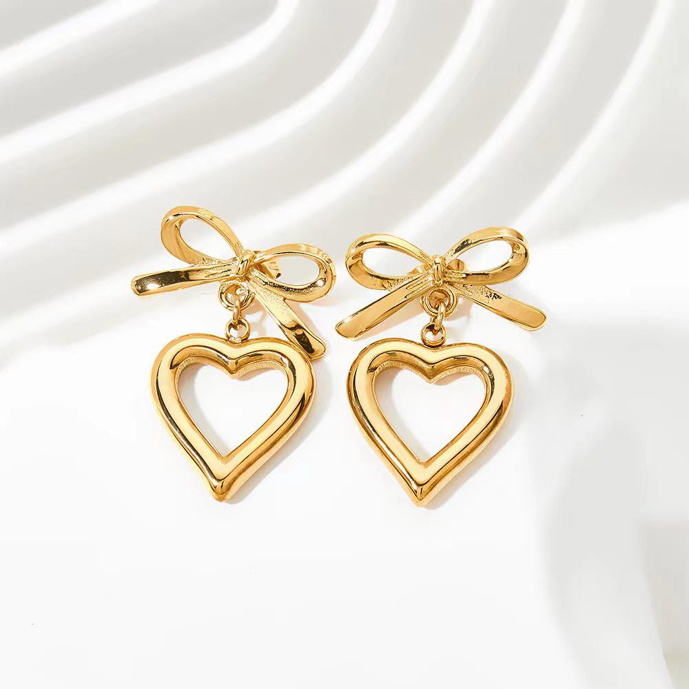Glossy High-End Peach Heart Stud Earrings