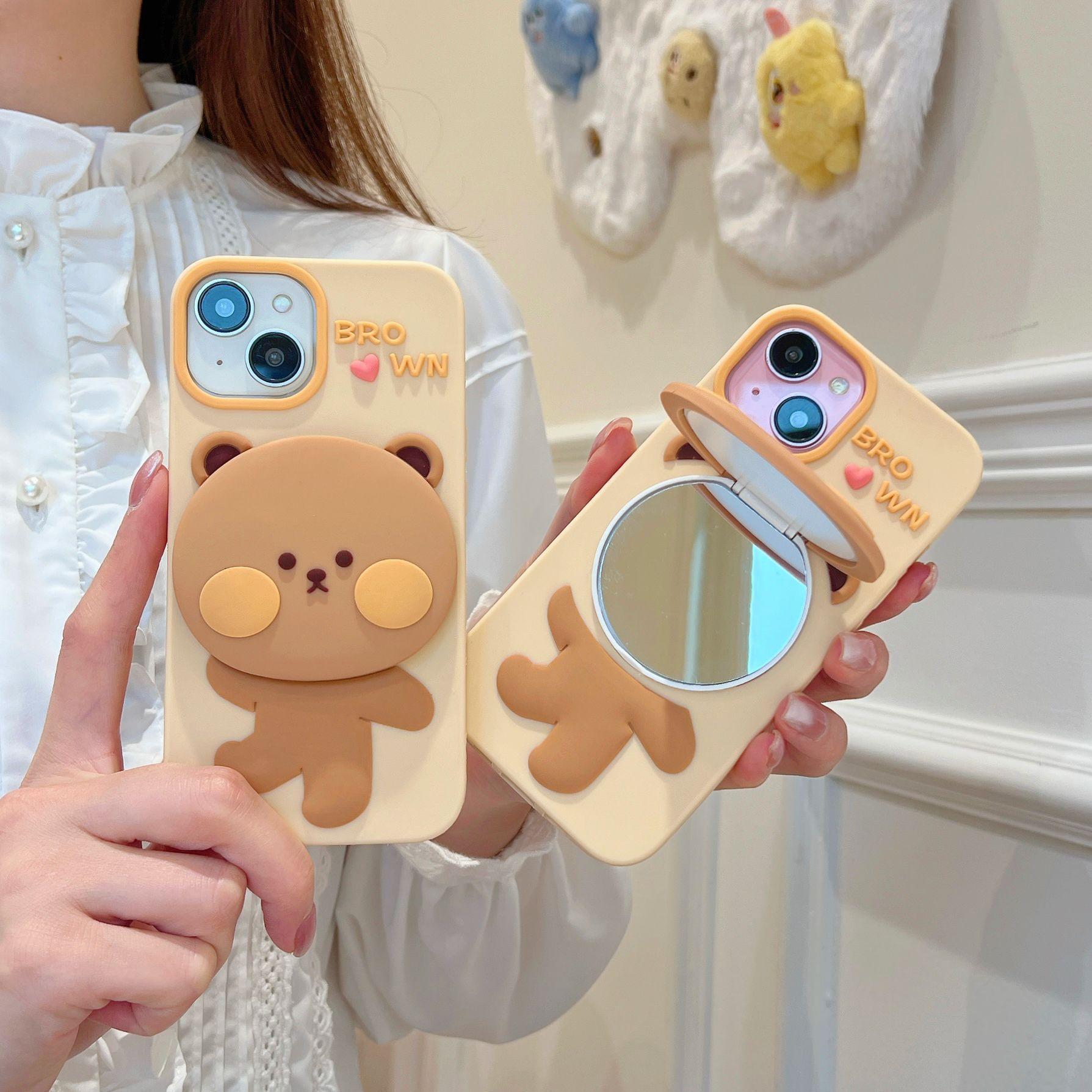 

Mirror holder Brown bear is suitable for Apple 14Promax silicone iPhone15Promax three-dimensional 13 mobile phone case. iPhone11