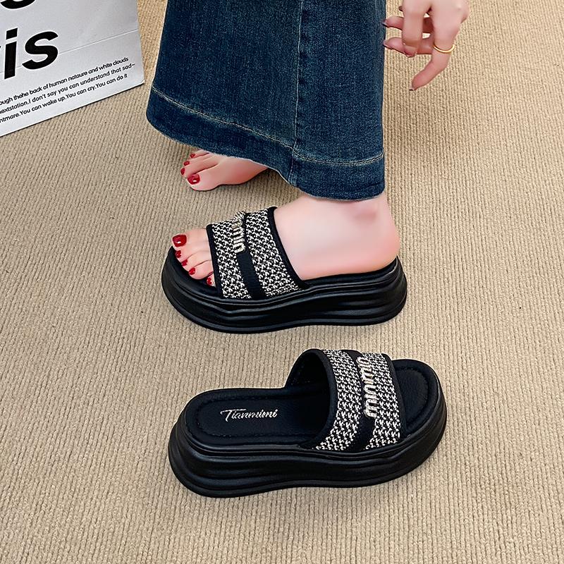 CRLAYDK Platform Sandals for Women Beach Slides Rhinestone Summer Causal Thick Sole Comfortable Slip on Slippers
