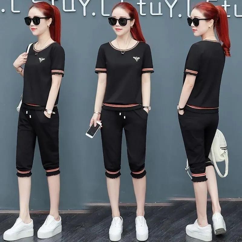 Women's Summer Sports and Leisure Suit Round Neck Short Sleeve Embroidered T-shirt + Seven Pants Two-piece Set