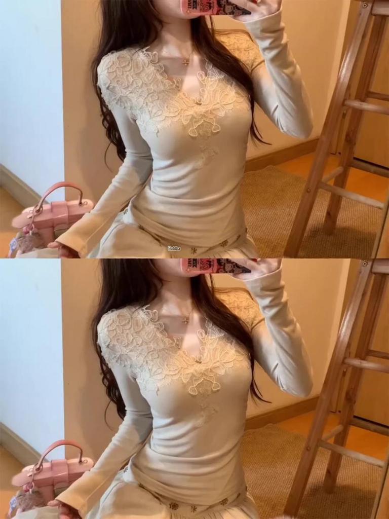 Apricot Lace V-Neck Long-Sleeve T-Shirt for Women - Spring Collection Slimming Top