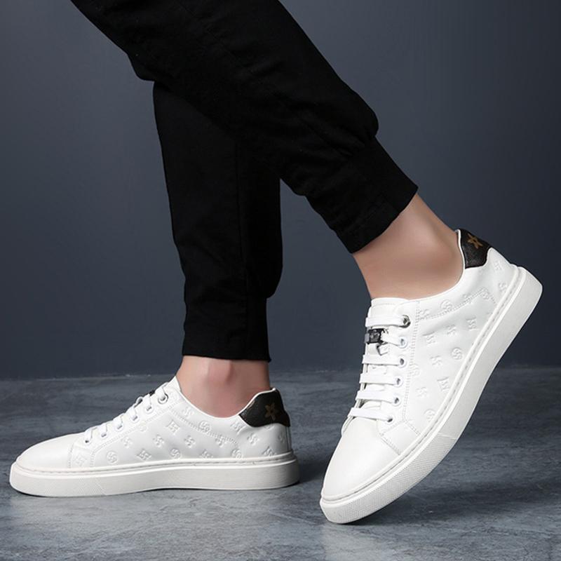 Fashion Brand Mens Casual Shoes Flat Black White Shoes Breathable Soft Male Footwear