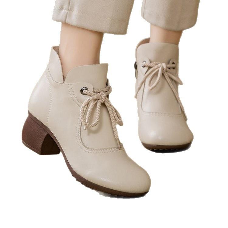 Soft leather cotton boots women's winter mother shoes 2025 new thick heel non-slip versatile warm cheongsam boots fashion short boots