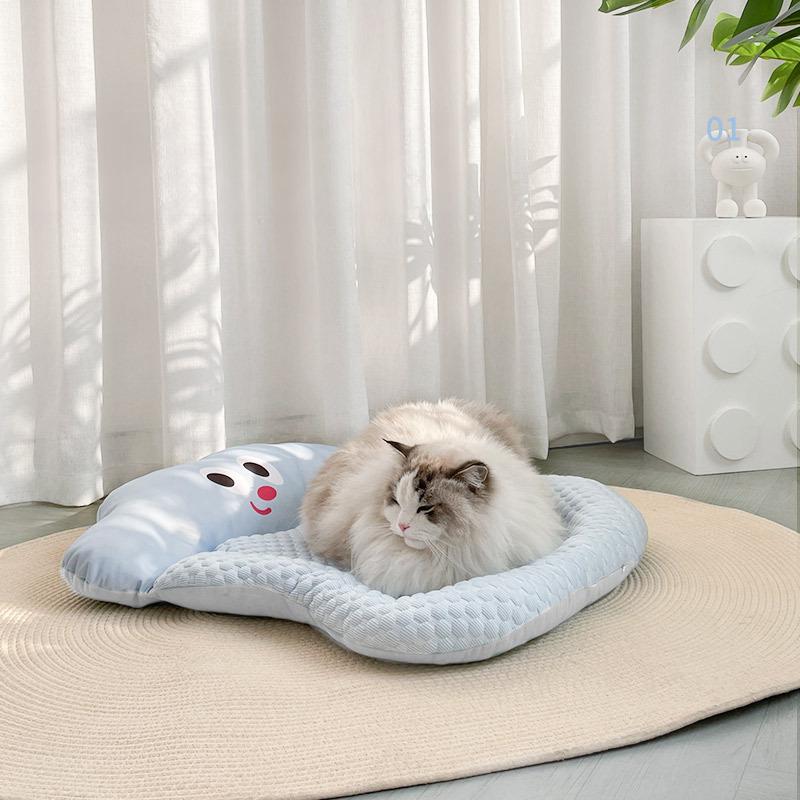 Summer Cooling Pet Cat Bed Cushion Ice Pad Dog Sleeping Cloud Shape Mat for Puppy Dogs Pet Kennel Top Quality Cool Blue Mat