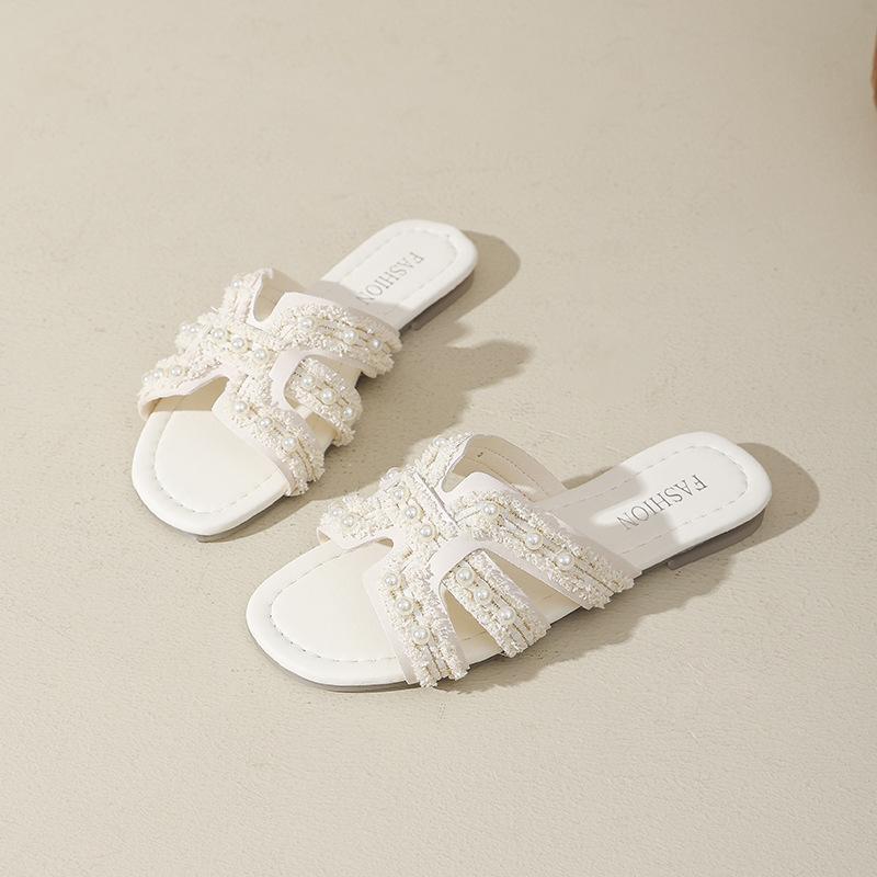 Slippers Women Wear 2025 Summer New Korean Version Fairy Style Flat Bottom Pearl Fashion Word Casual Cool Slippers Women