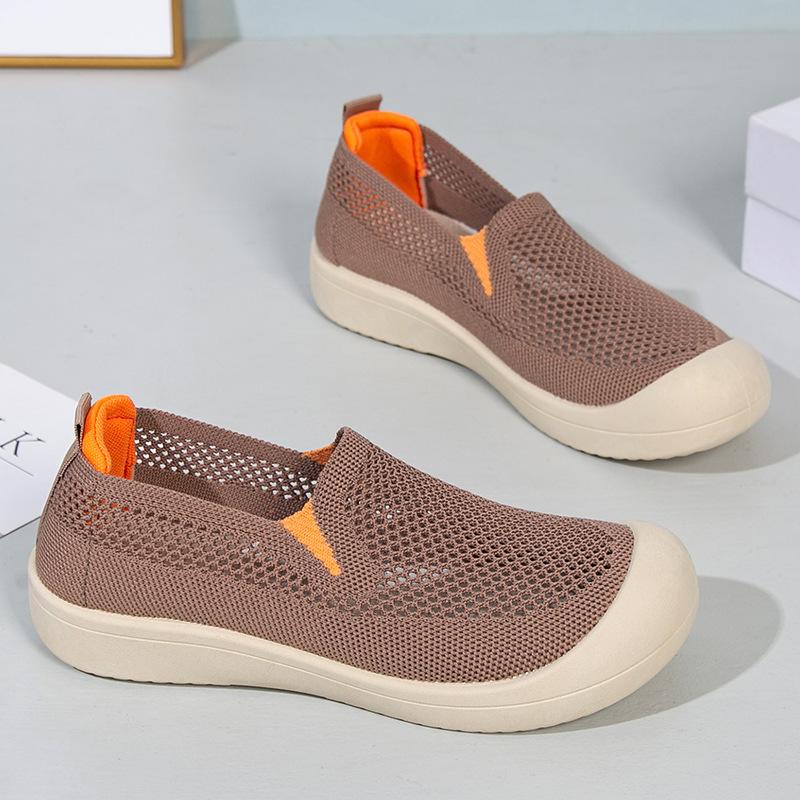 New Summer Cloth Shoes Women's Shoes Breathable Casual Walking Shoes Hollow Mesh Soft Sole Mother Shoes