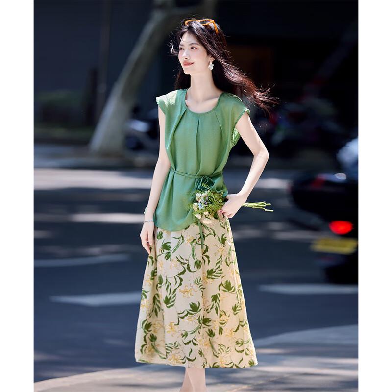 

Набор: натуральный свежий плиссированный топ и юбка с принтом M