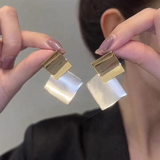 1 Pair Women Earrings Geometric Design Sparkling Lightweight Drop Earrings Jewelry Gift Party