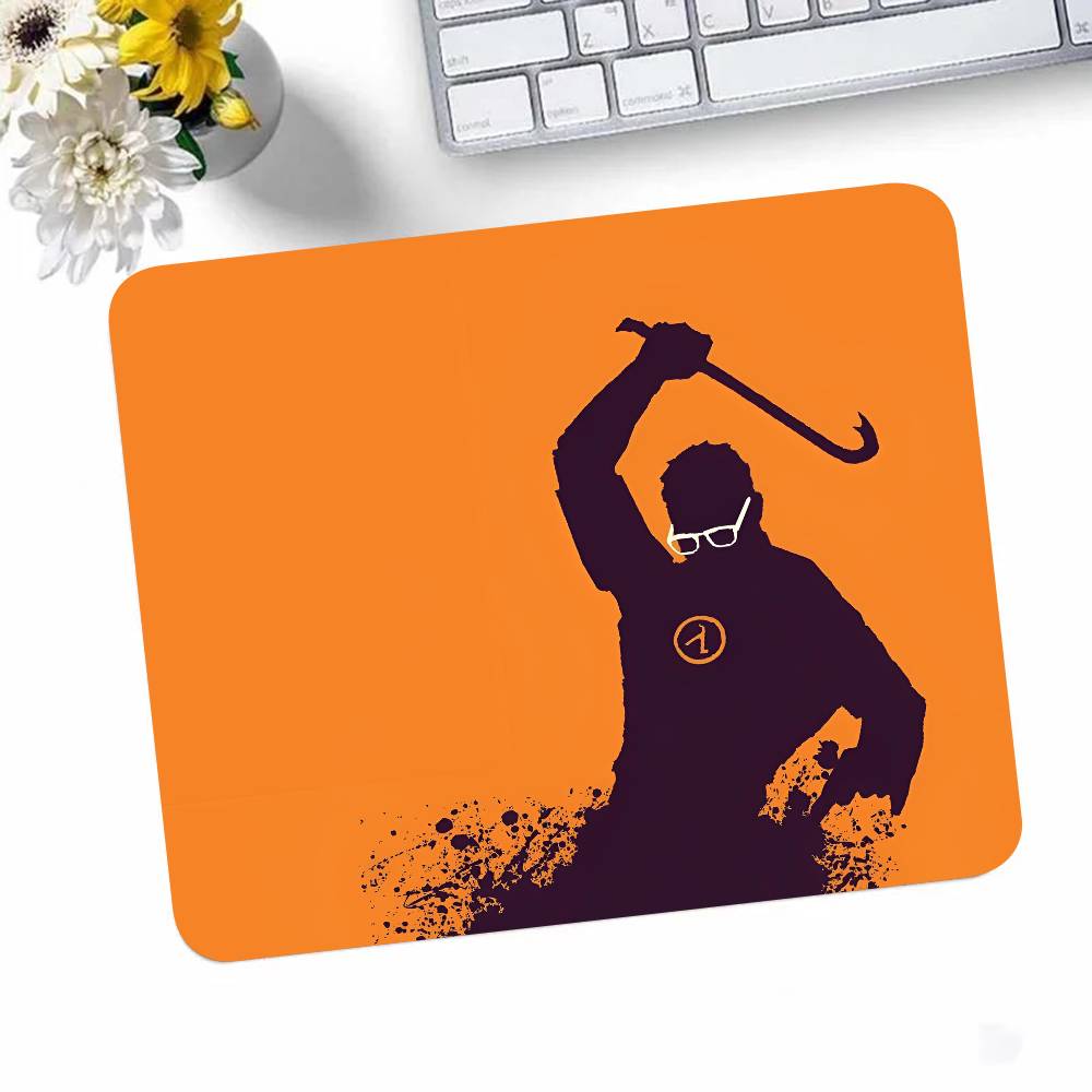 

Game Half-Life Mousepad Small LockEdge Mouse Pad For Gamers Computer Desk Pad Rectangular Anti-slip Rubber 180x220x2mm