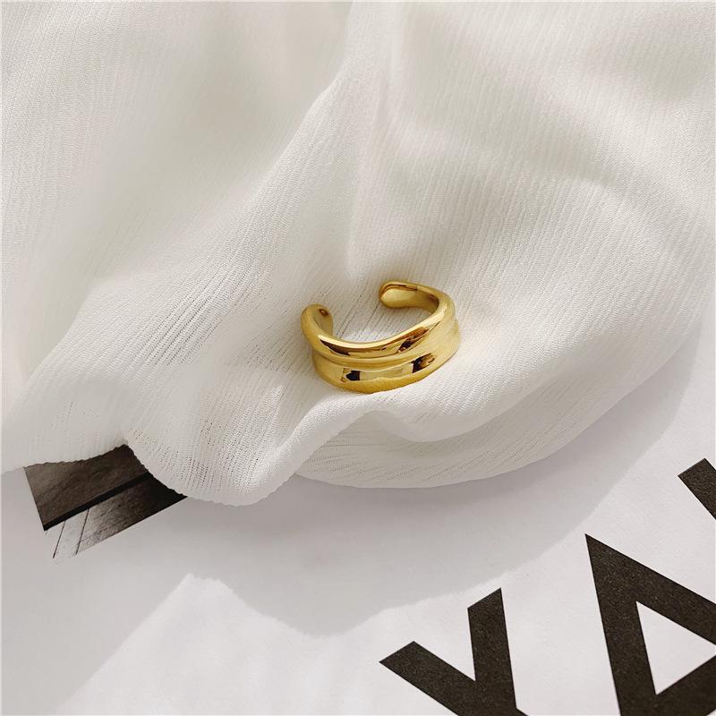 

Retro Geometric Irregular 18k Gold-Plated Titanium Steel Shell Ring for Women Size 10