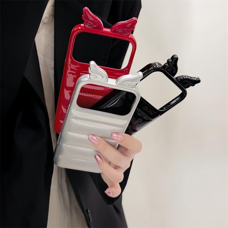 3D Leather Feather Wing iPhone 15/16/17 Pro Max Case - Anti-fall Protection