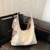Casual large-capacity bag women's new commuter versatile shoulder bag college student class bag tote bag
