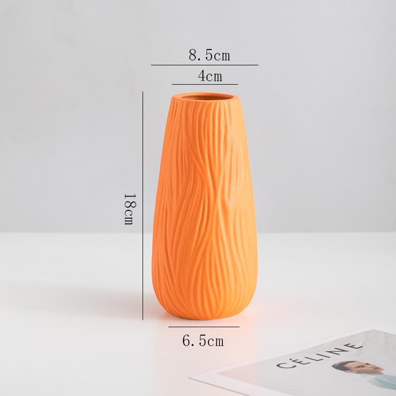Оранжевая керамическая ваза для свежих или сухих цветов - простое настольное украшение