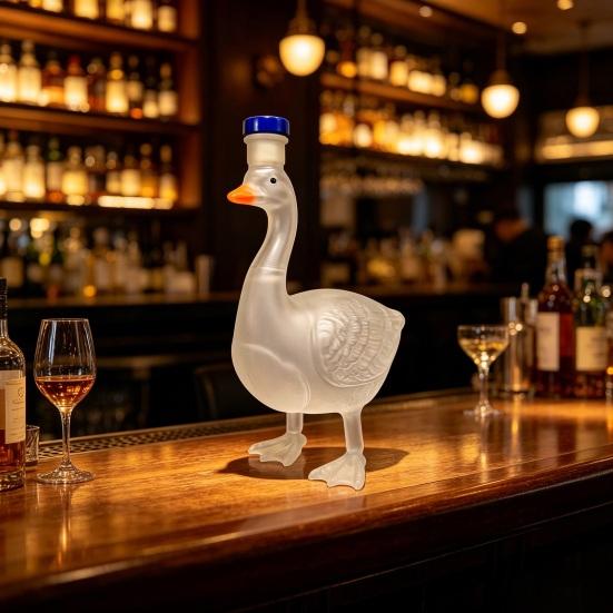 Goose Shape Whiskey Bottle Decanter 3D Bird Liquor Glass with Frosted Stopper