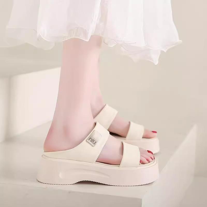 Temperament casual beach shoes wear new versatile thick-soled heightening cool slippers women's summer